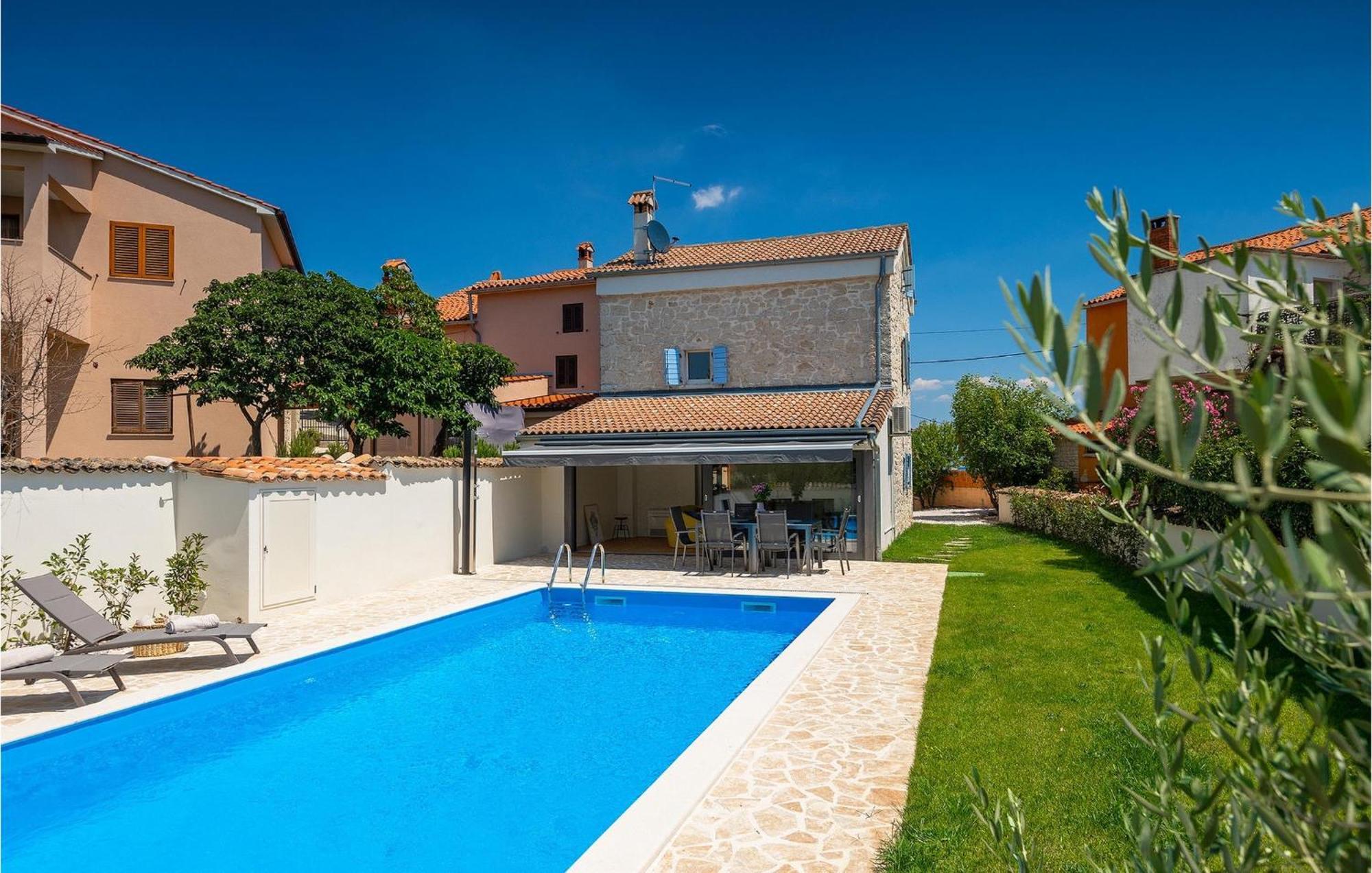 Casa Lampadina *